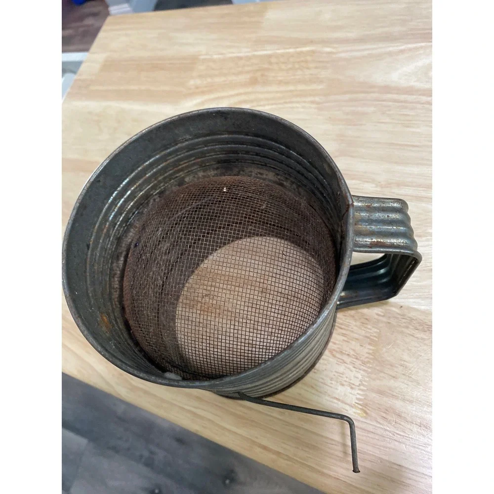 Vintage Bromwell's Flour Sifter Hand Crank Metal Tin Rustic Farmhouse Decor5 Cup